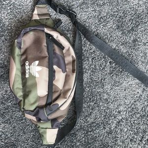 Adidas camo Fanny pack